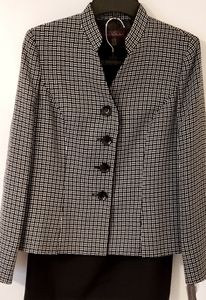 Gloria Vanderbilt two-piece suit